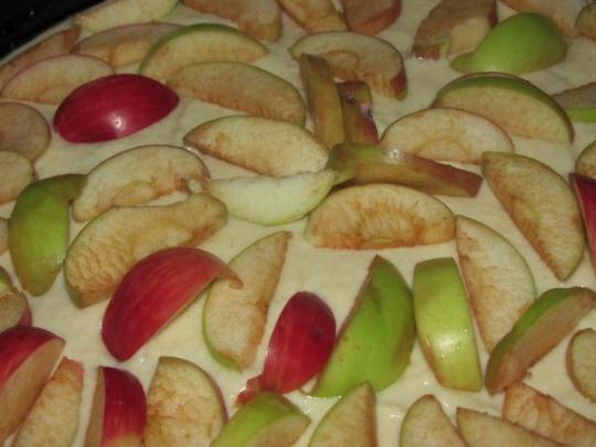 манник на кефире с яблоками